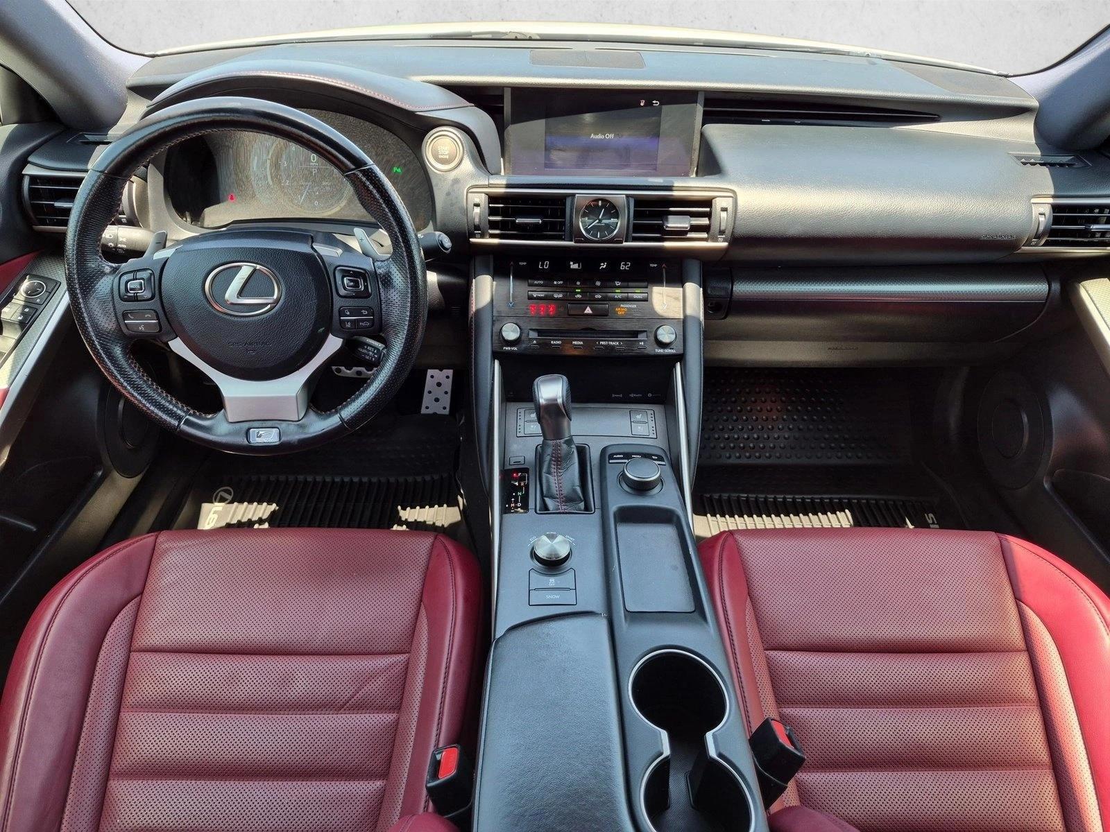 Thumbnail: 2018 Lexus IS - 3