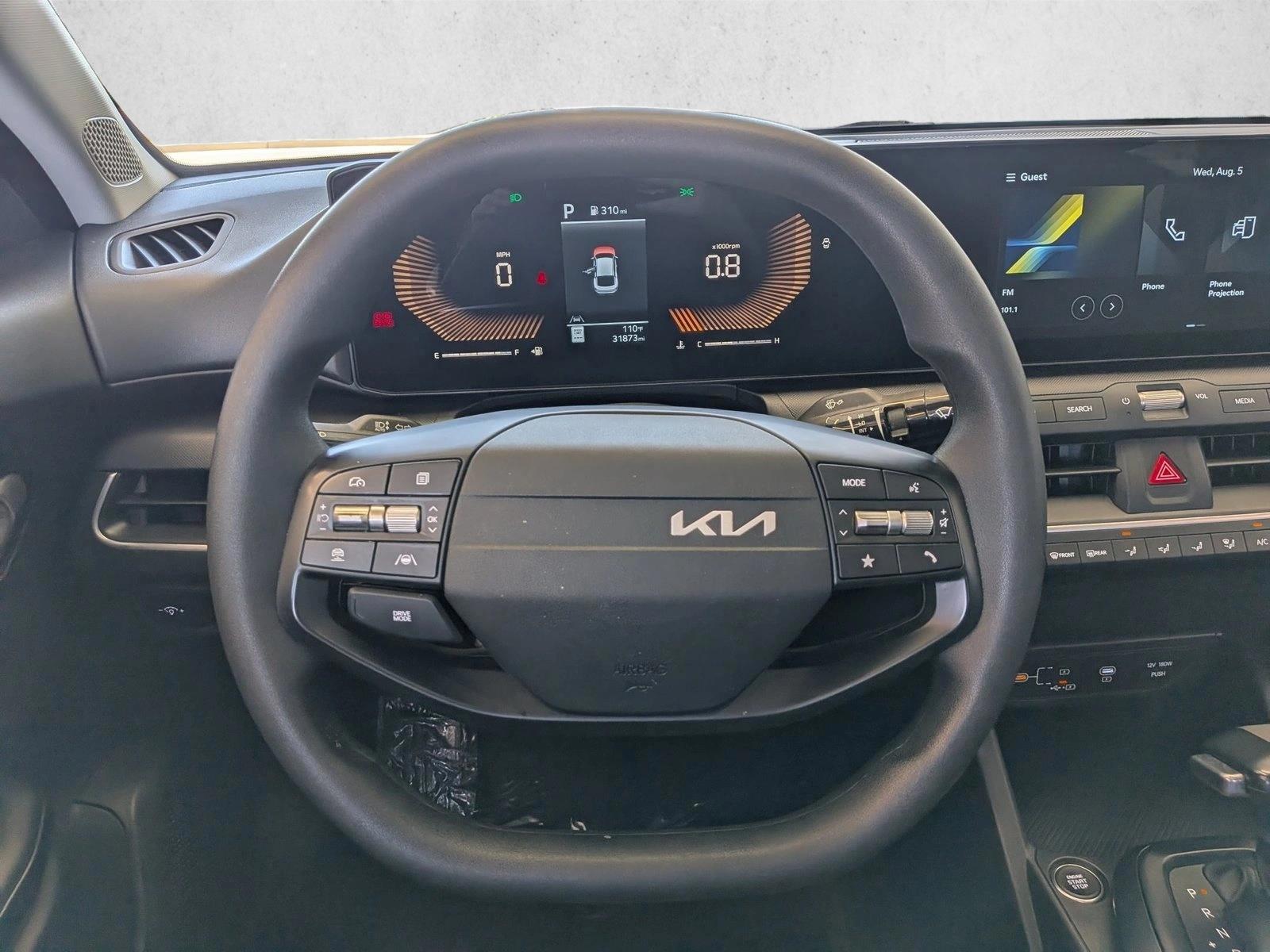 2025 Kia K4 LXS - Photo 13