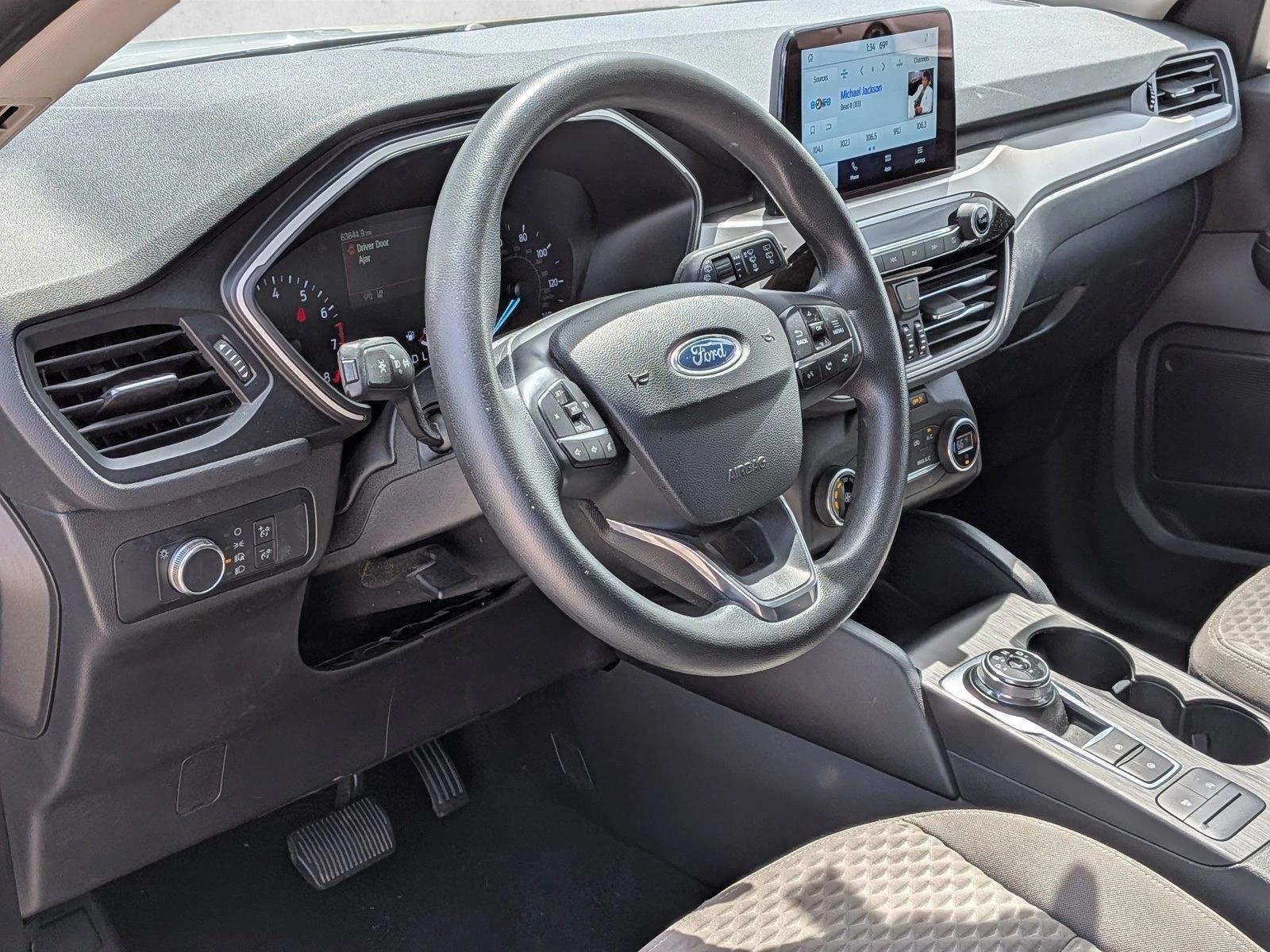 Thumbnail: 2020 Ford Escape - 3