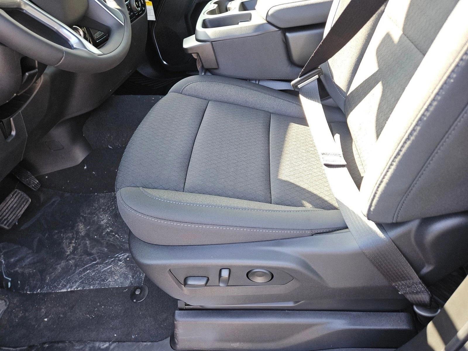 Thumbnail: 2026 Chevrolet Silverado 1500 - 4