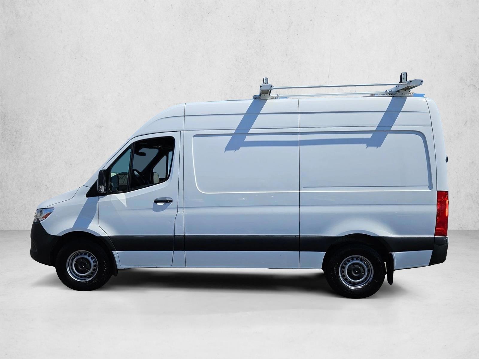 Thumbnail: 2022 Mercedes-Benz Sprinter - 2