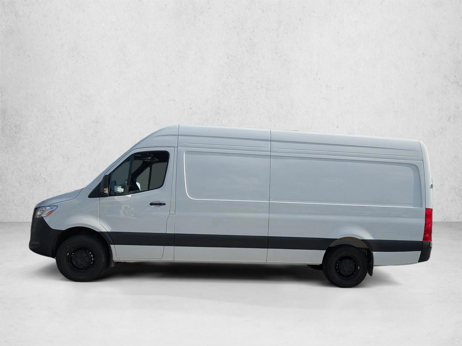 Thumbnail: 2026 Mercedes-Benz Sprinter - 2