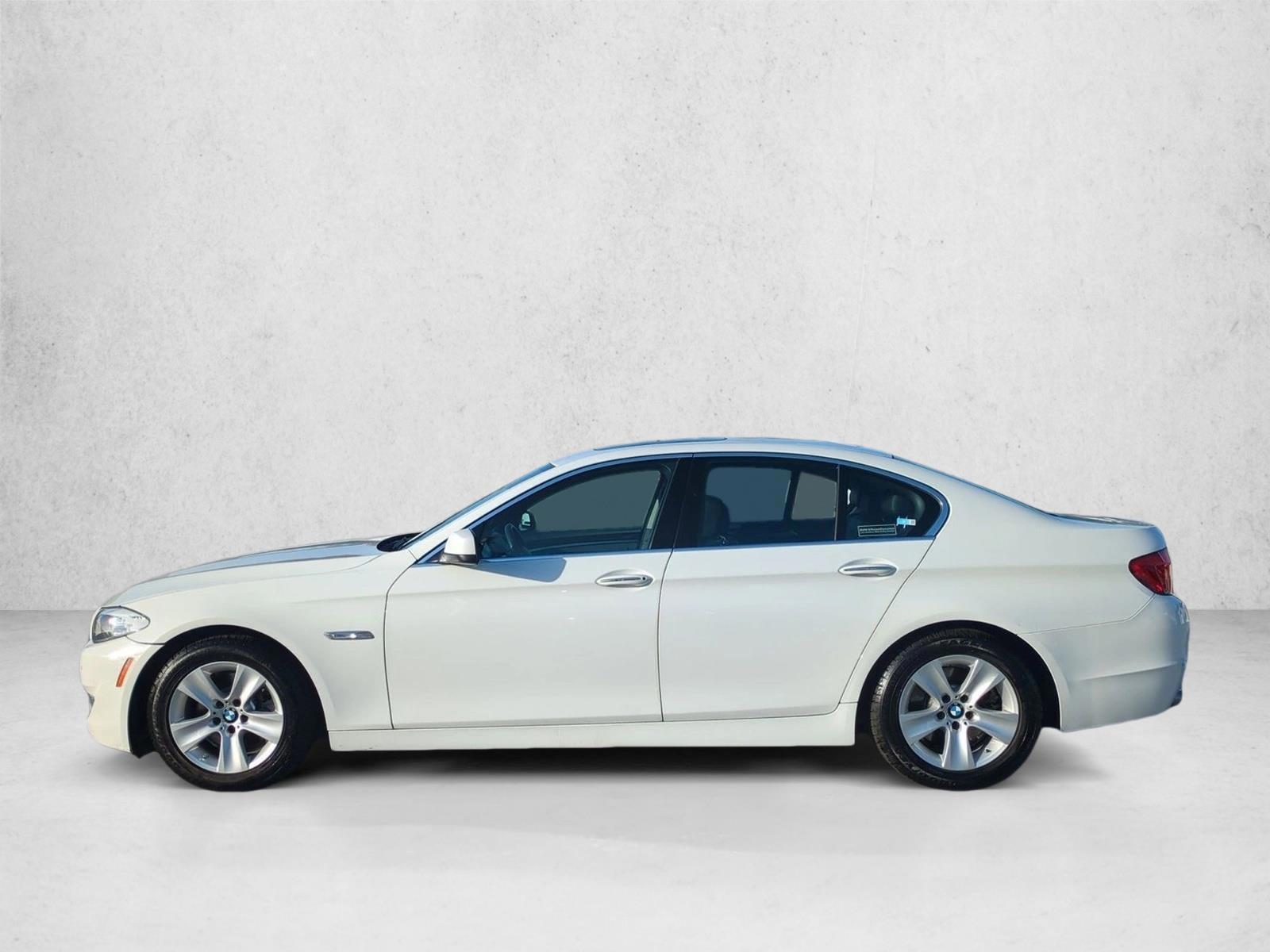 Thumbnail: 2012 BMW 5 Series - 2
