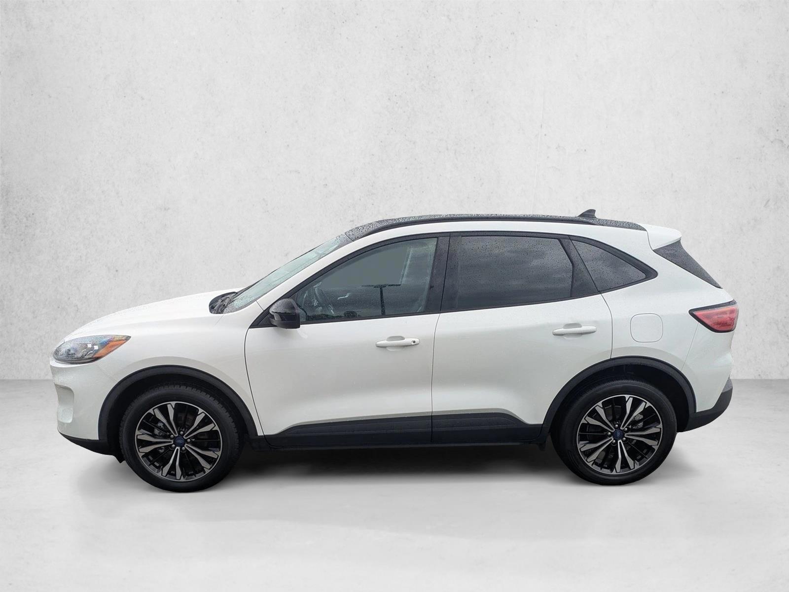 Thumbnail: 2022 Ford Escape - 2