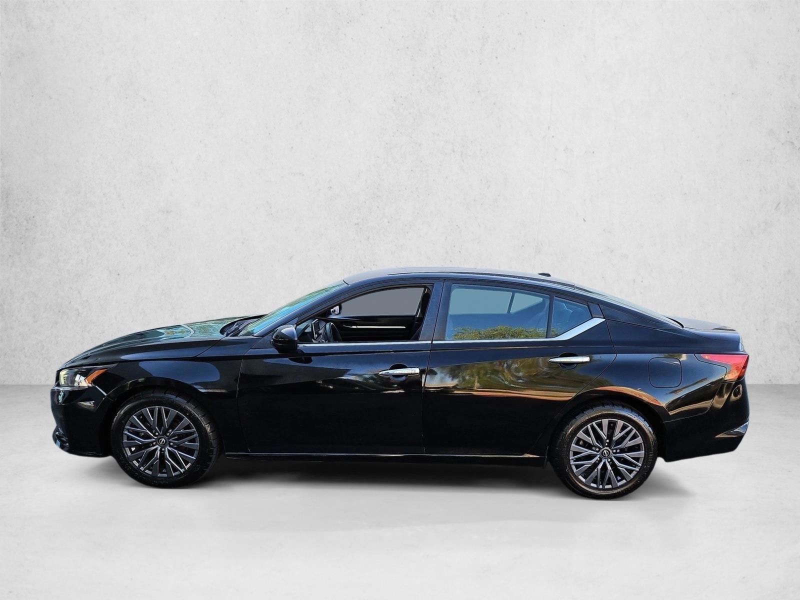 Thumbnail: 2023 Nissan Altima - 2