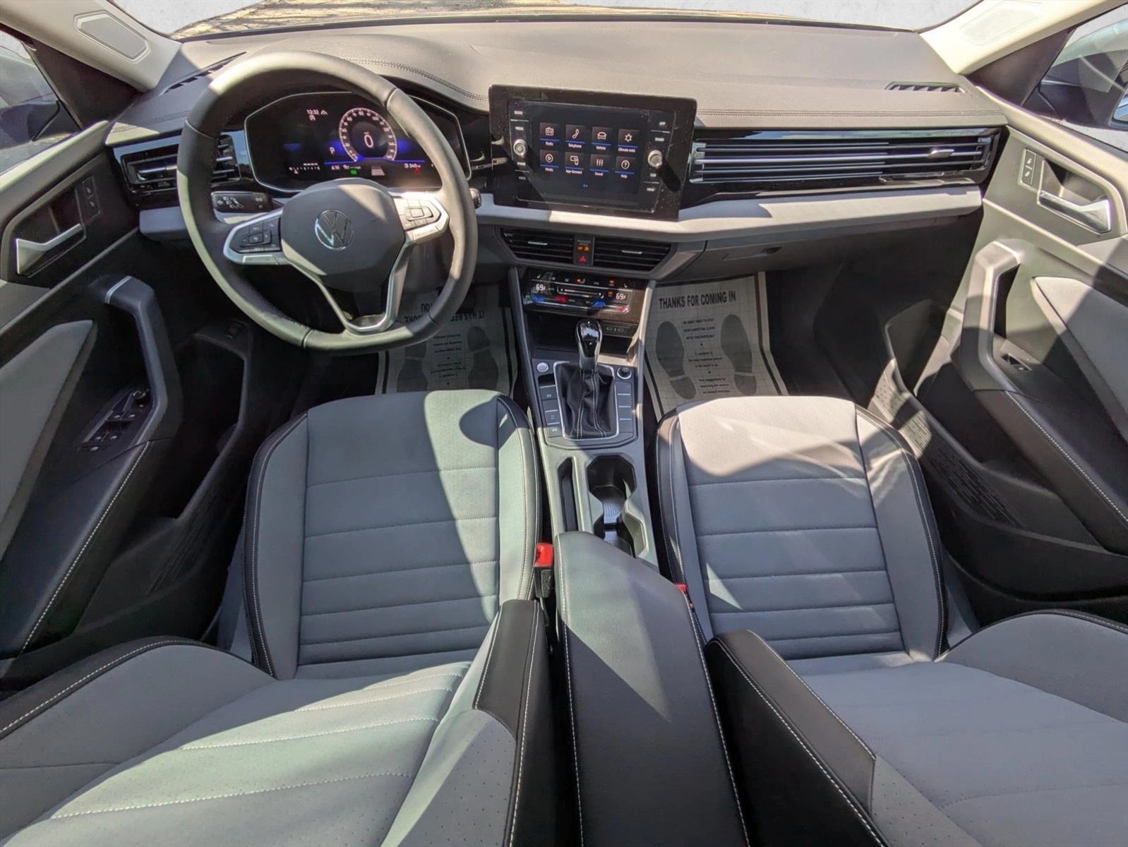 Thumbnail: 2026 Volkswagen Jetta - 3