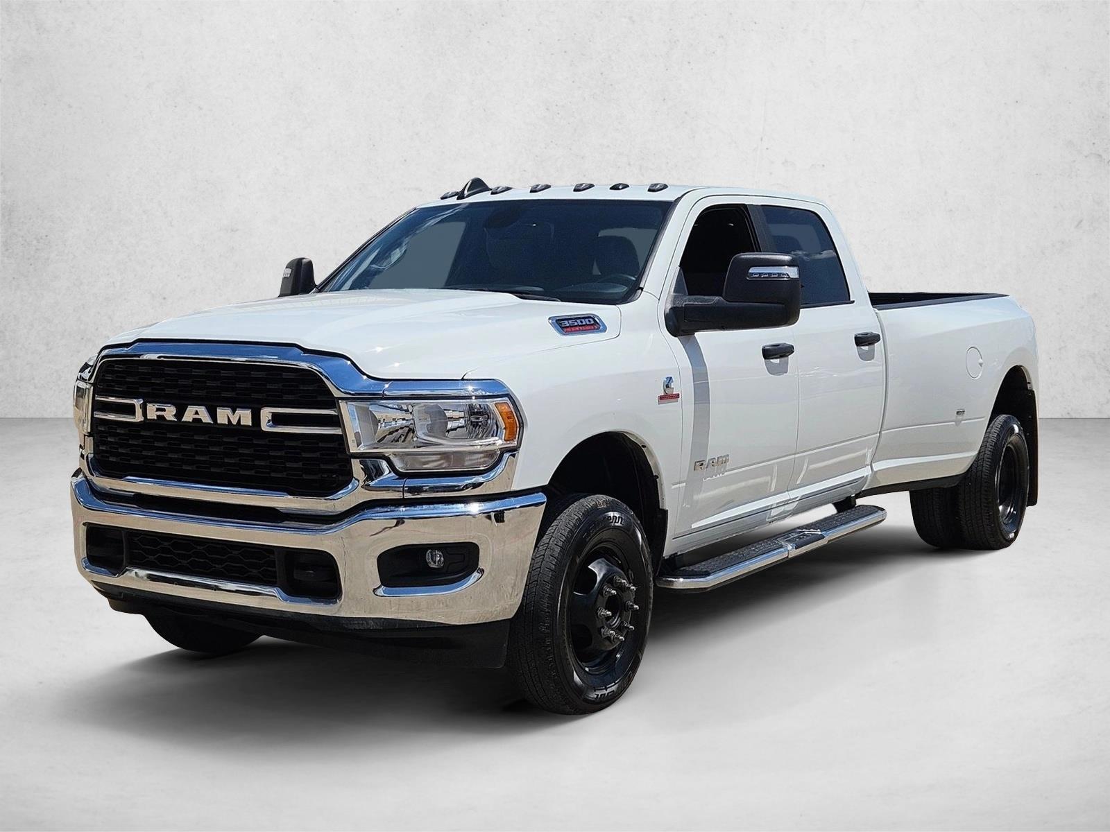 2024 RAM 3500 Big Horn 4X4 Crew Cab LWB's photo