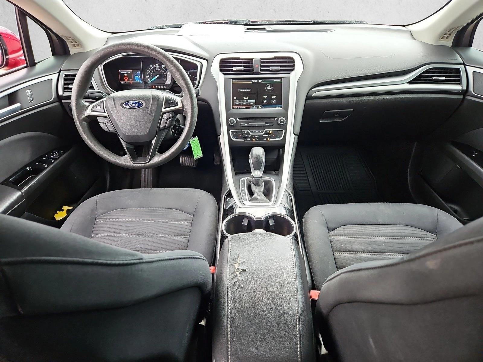 Thumbnail: 2016 Ford Fusion - 3