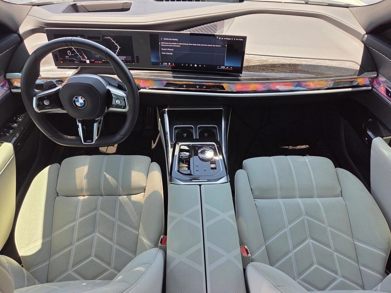 Thumbnail: 2026 BMW 7 Series - 4