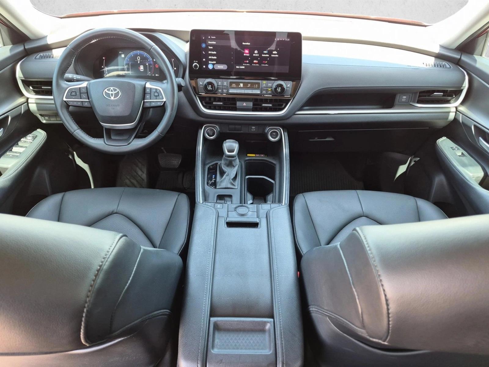 Thumbnail: 2024 Toyota Grand Highlander - 3