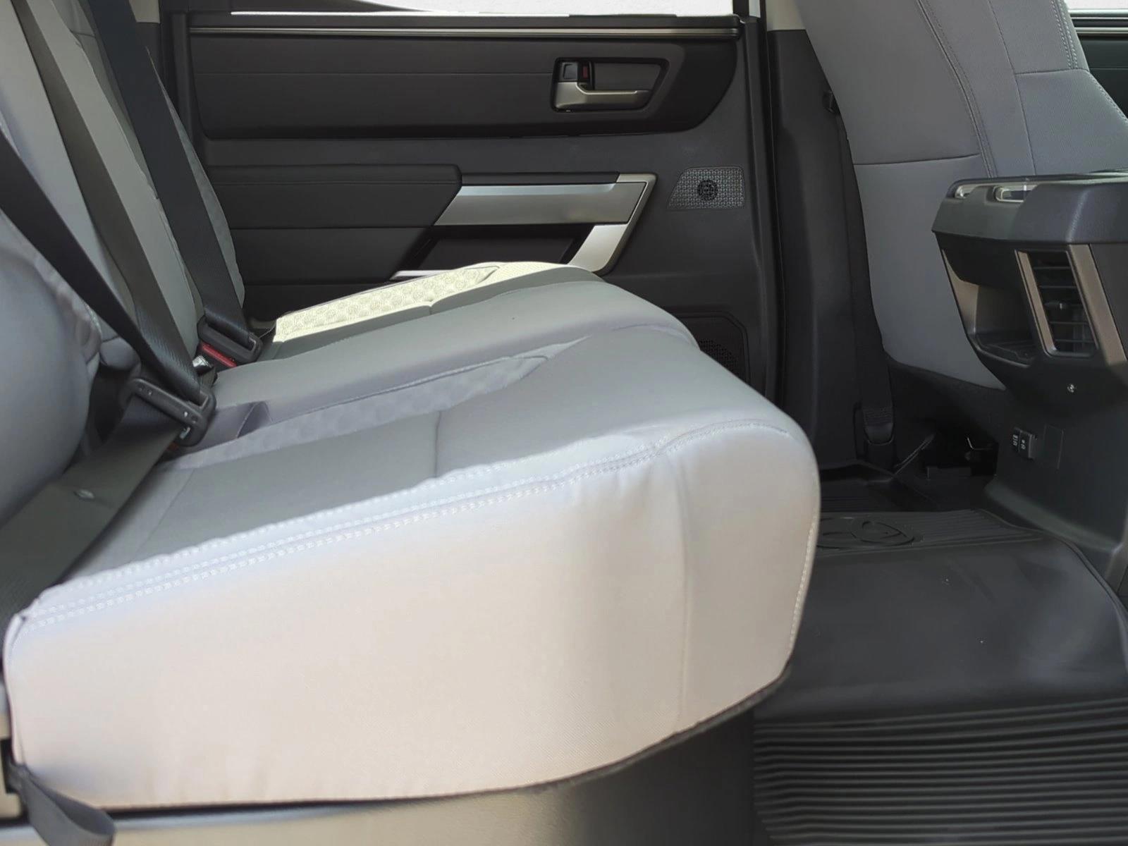 2024 Toyota Tundra SR5 - Photo 18