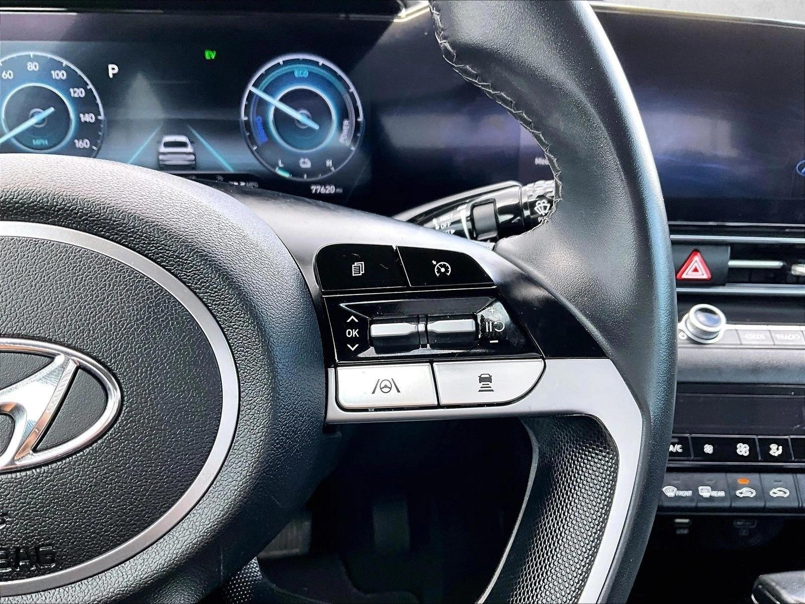 2023 Hyundai Elantra Limited - Photo 19