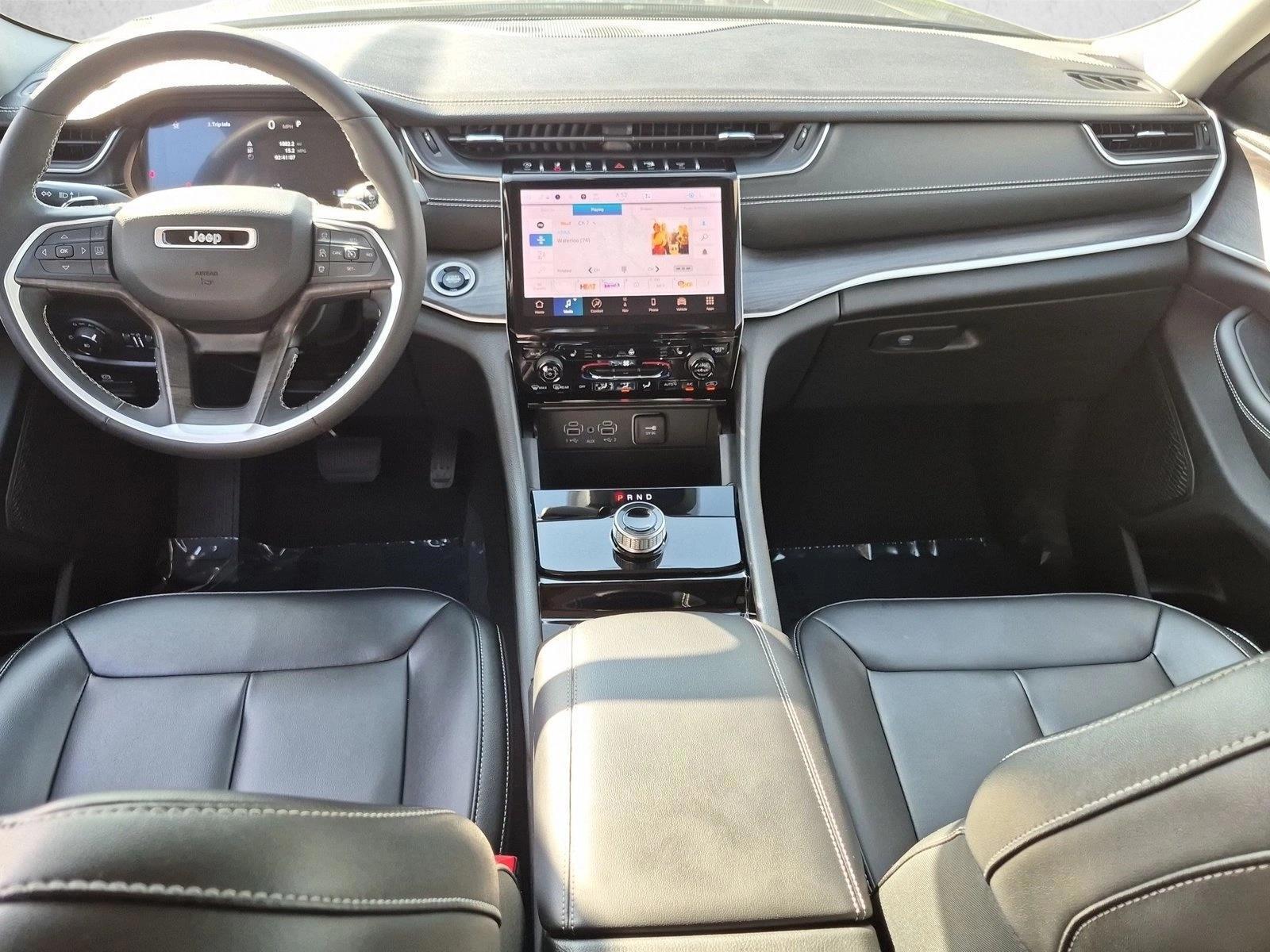 Thumbnail: 2023 Jeep Grand Cherokee L - 3