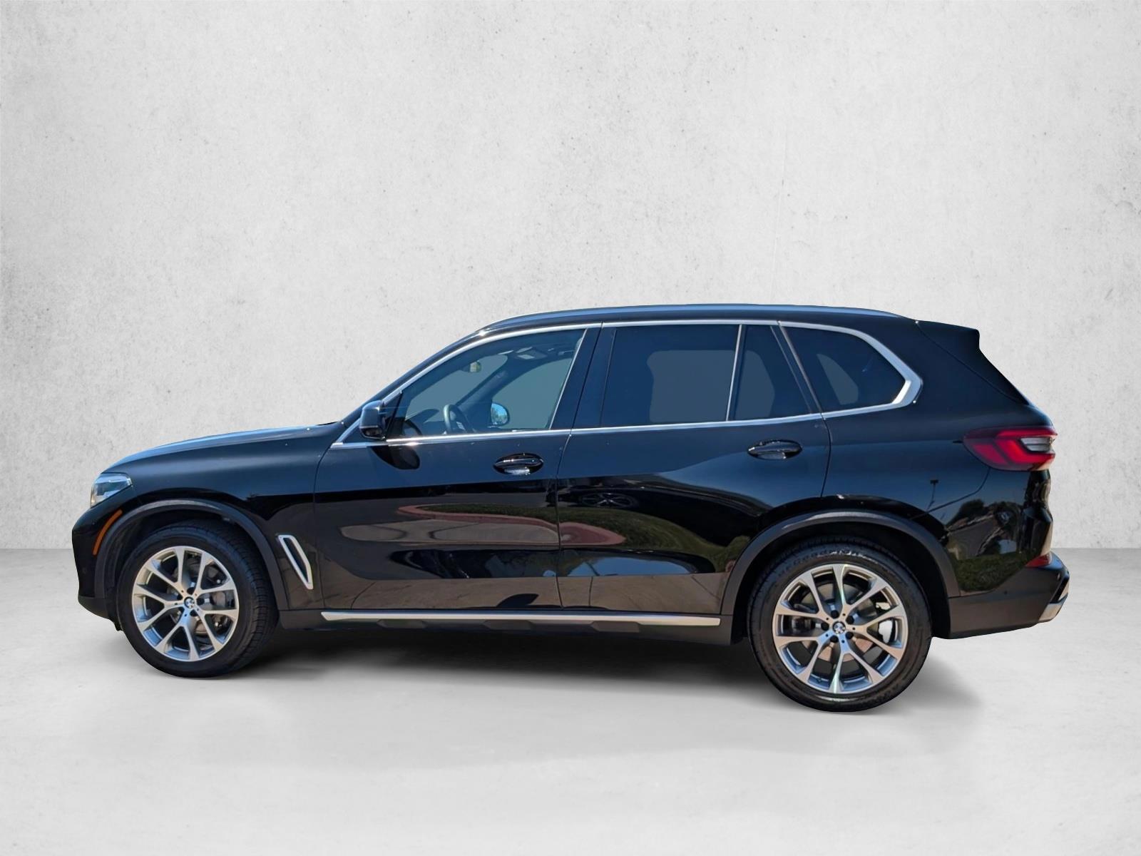 Thumbnail: 2023 BMW X5 - 2