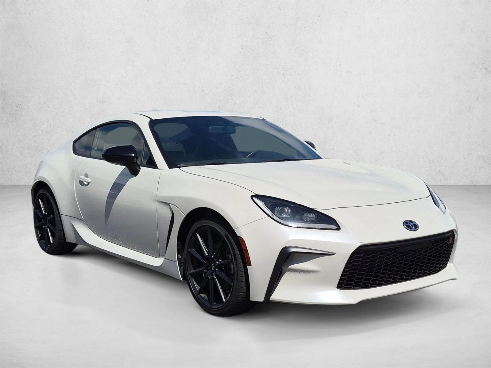 2023 Toyota GR86 Premium - Photo 3
