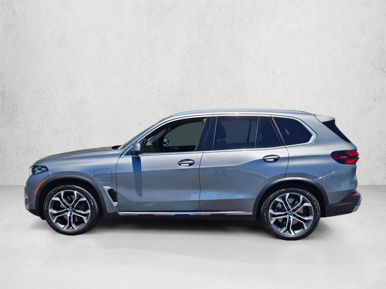 Thumbnail: 2026 BMW X5 - 2