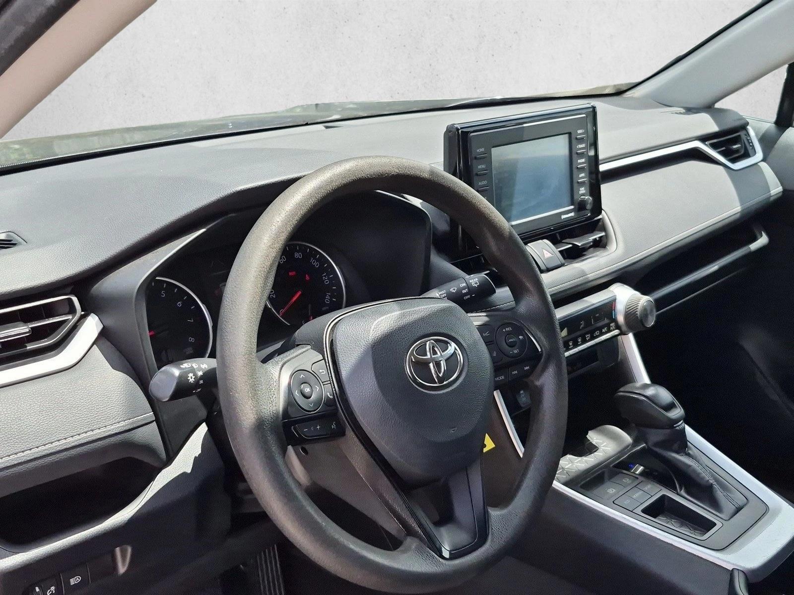 Thumbnail: 2022 Toyota RAV4 - 3