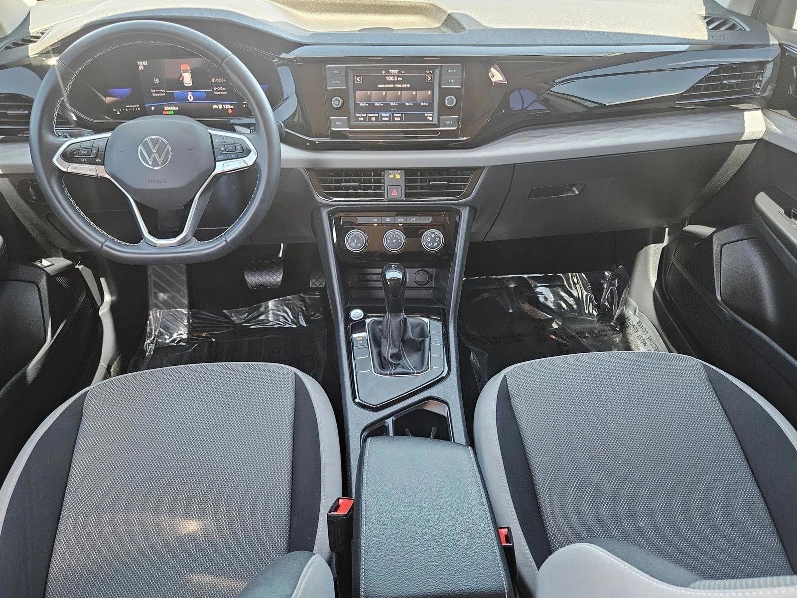 Thumbnail: 2023 Volkswagen Taos - 4