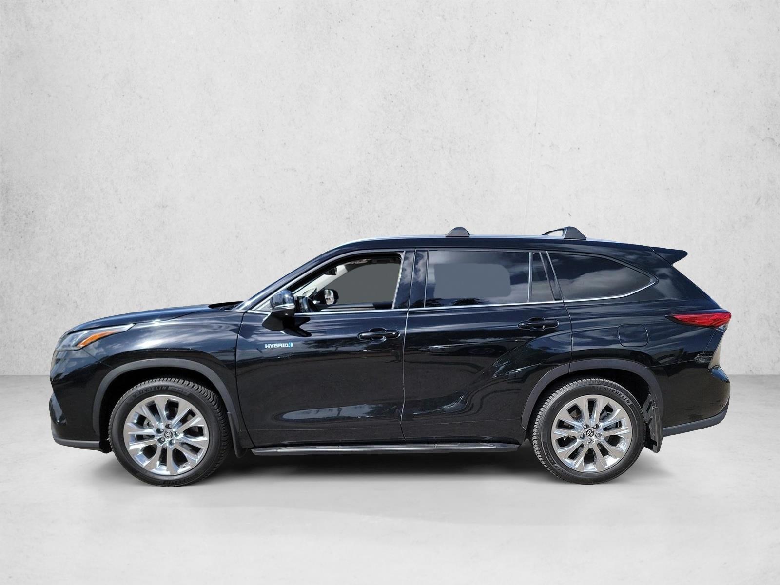 Thumbnail: 2020 Toyota Highlander - 2