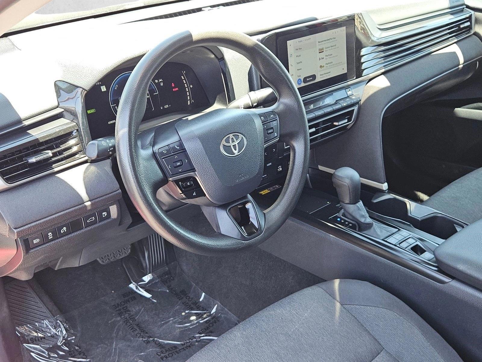 Thumbnail: 2025 Toyota Camry - 3
