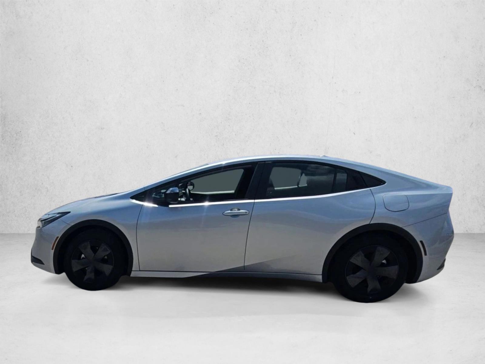 Thumbnail: 2025 Toyota Prius - 2