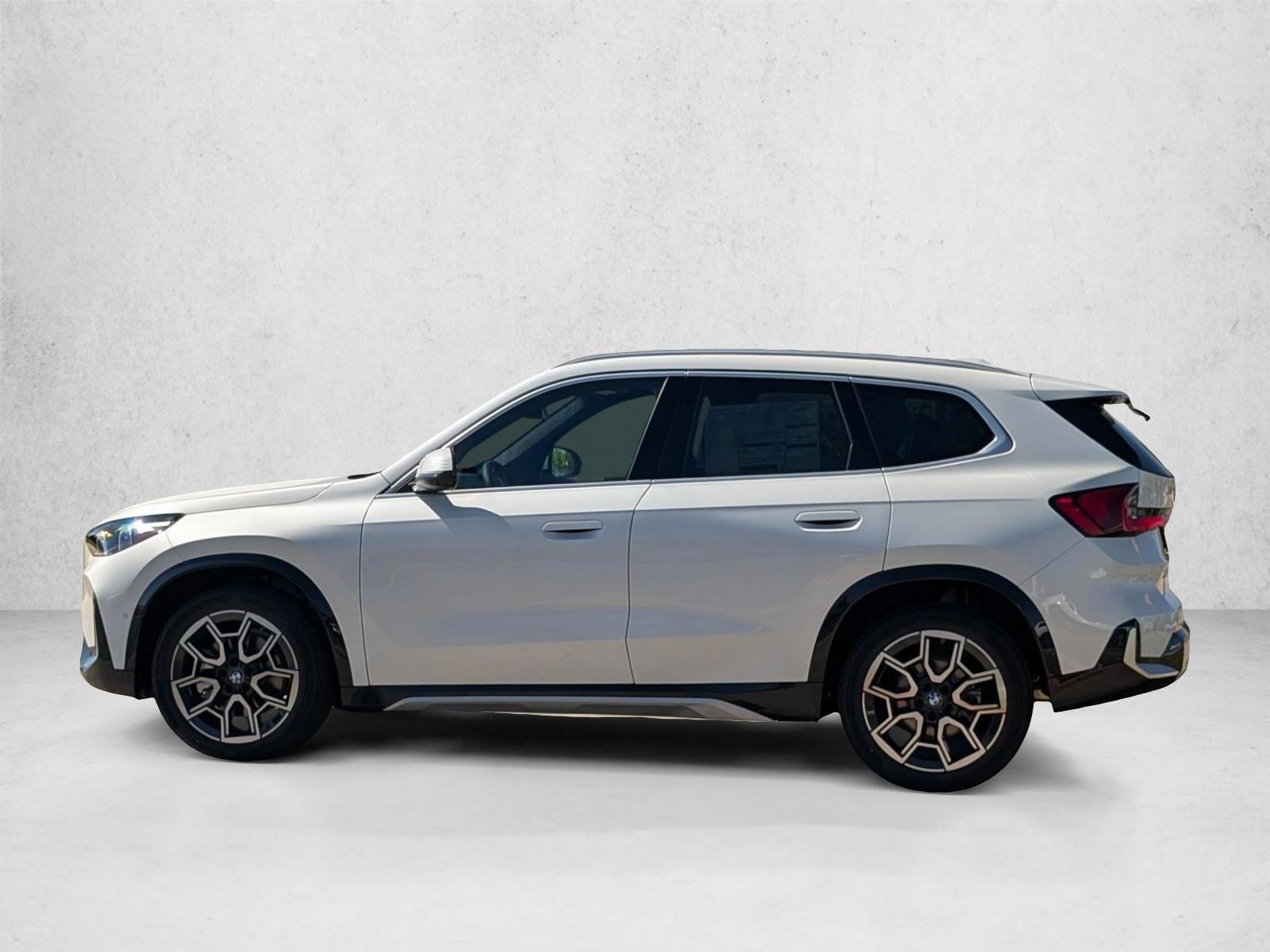 Thumbnail: 2026 BMW X1 - 2