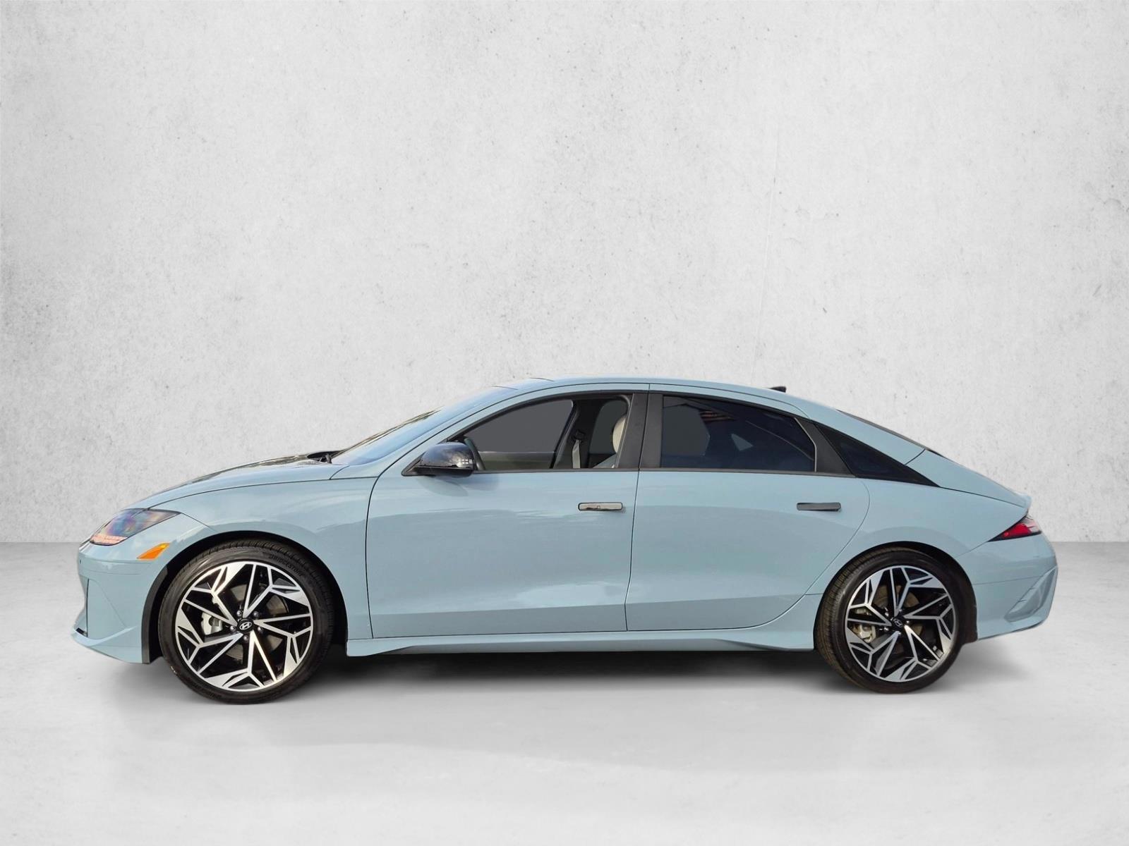 Thumbnail: 2023 Hyundai Ioniq 6 - 2