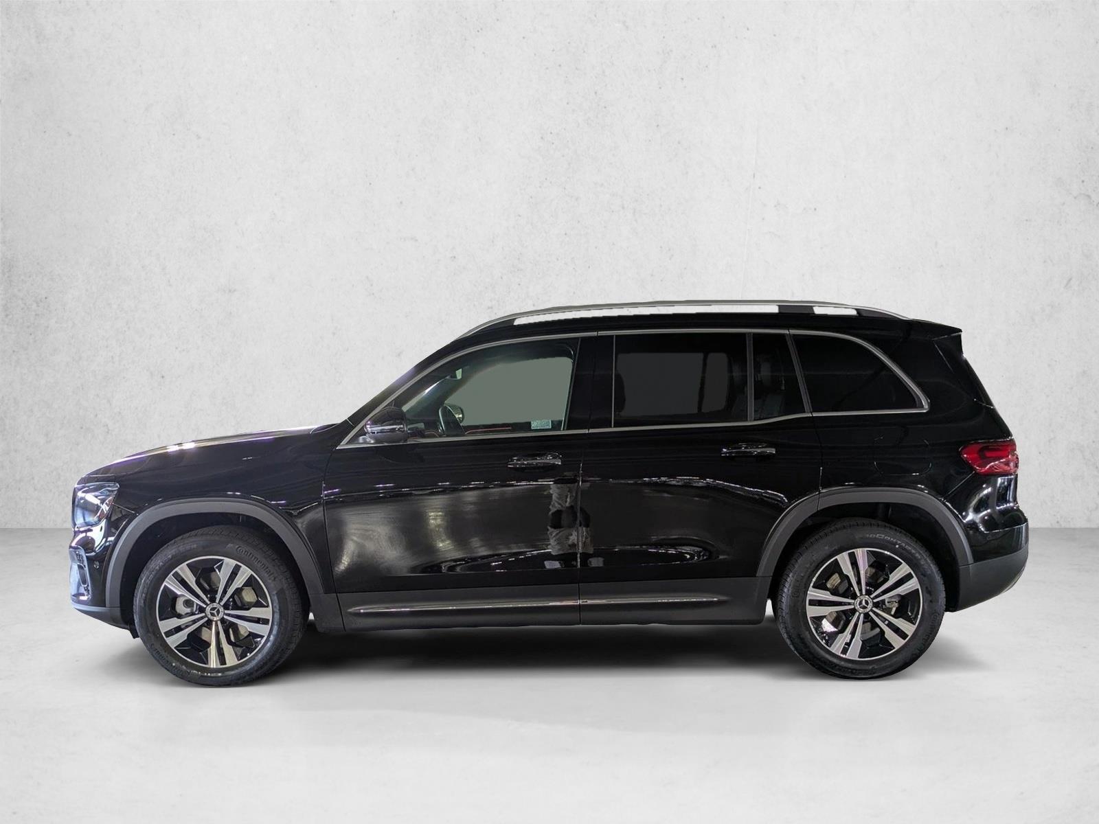 Thumbnail: 2025 Mercedes-Benz GLB - 2