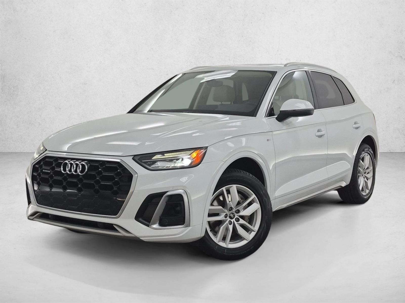Thumbnail: 2022 Audi Q5 - 1