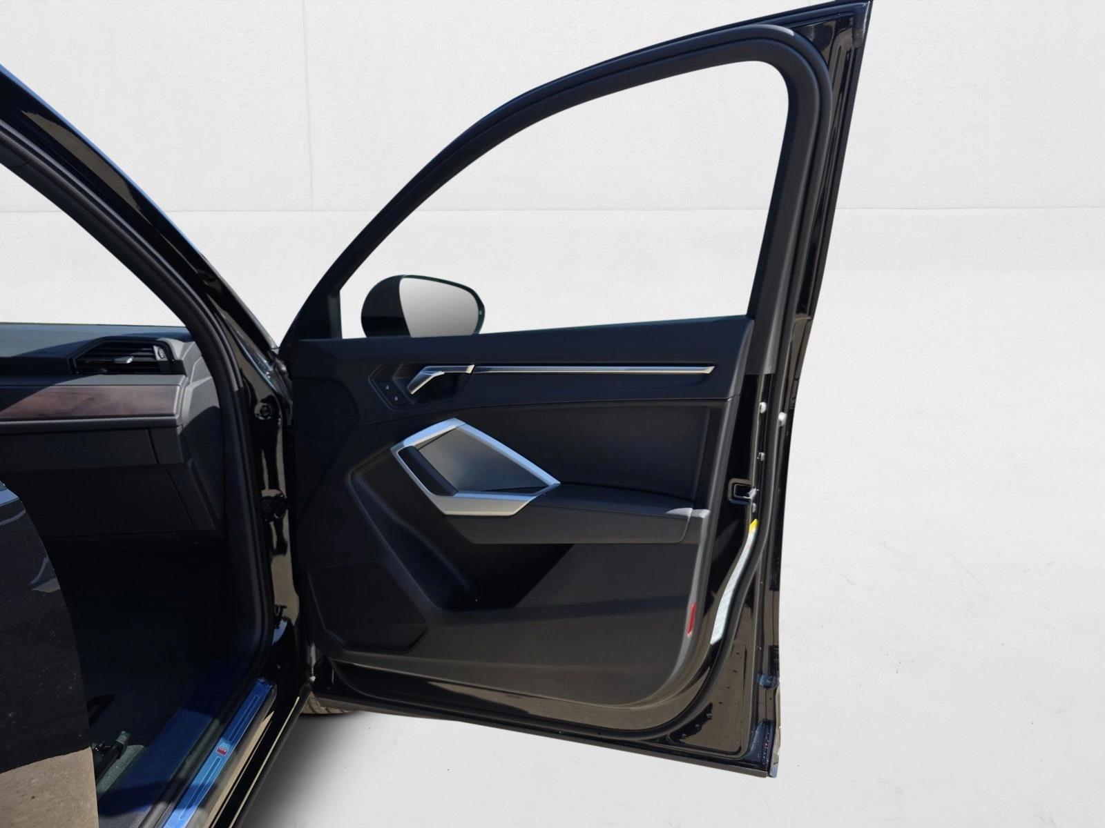 2025 Audi Q3 S Line Premium - Photo 11