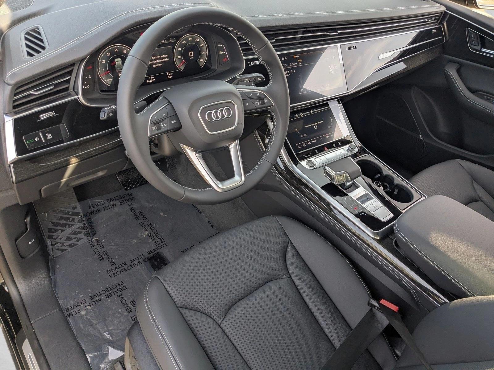 Thumbnail: 2026 Audi Q8 - 3