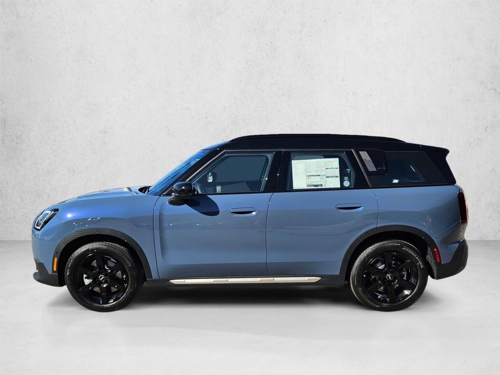 Thumbnail: 2027 MINI Cooper Countryman - 2