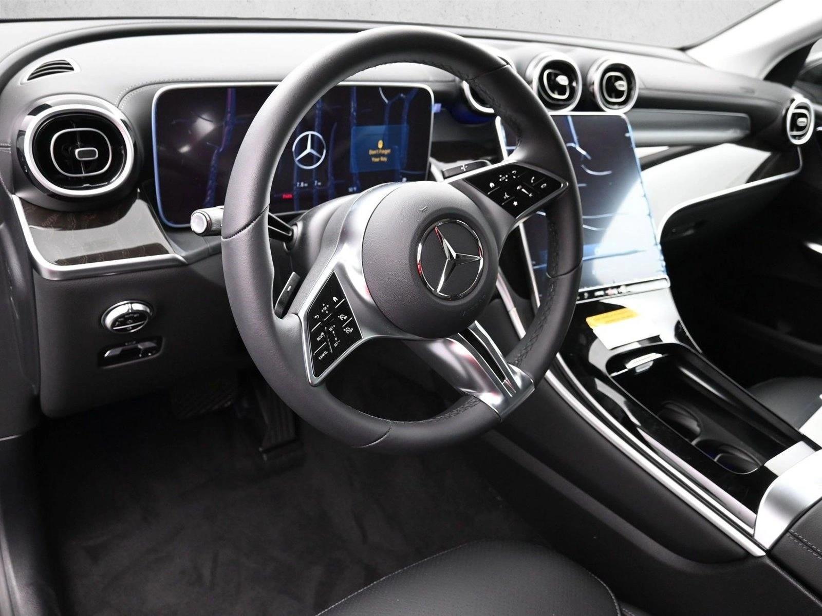 Thumbnail: 2025 Mercedes-Benz GLC - 3