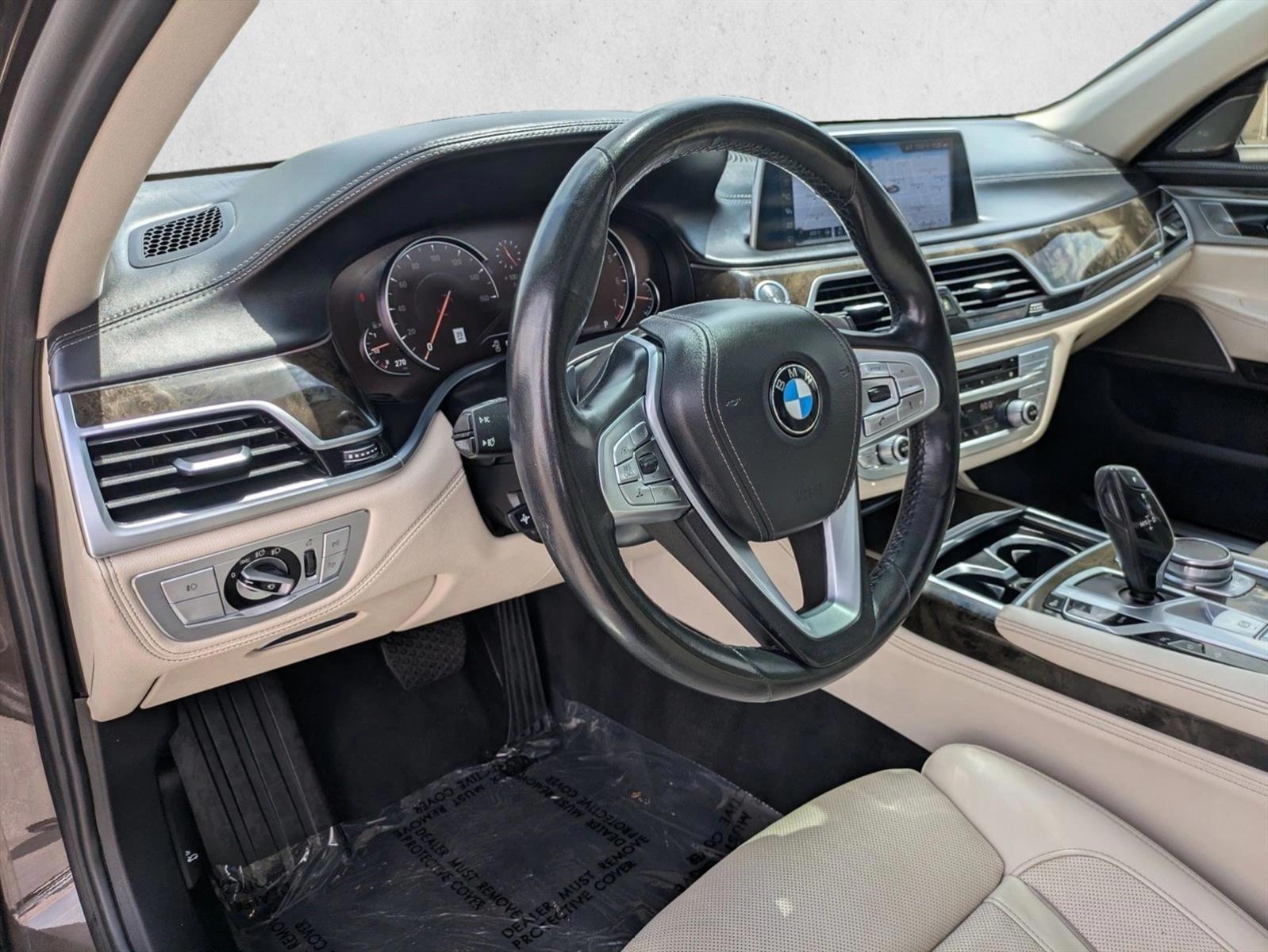 Thumbnail: 2016 BMW 7 Series - 3