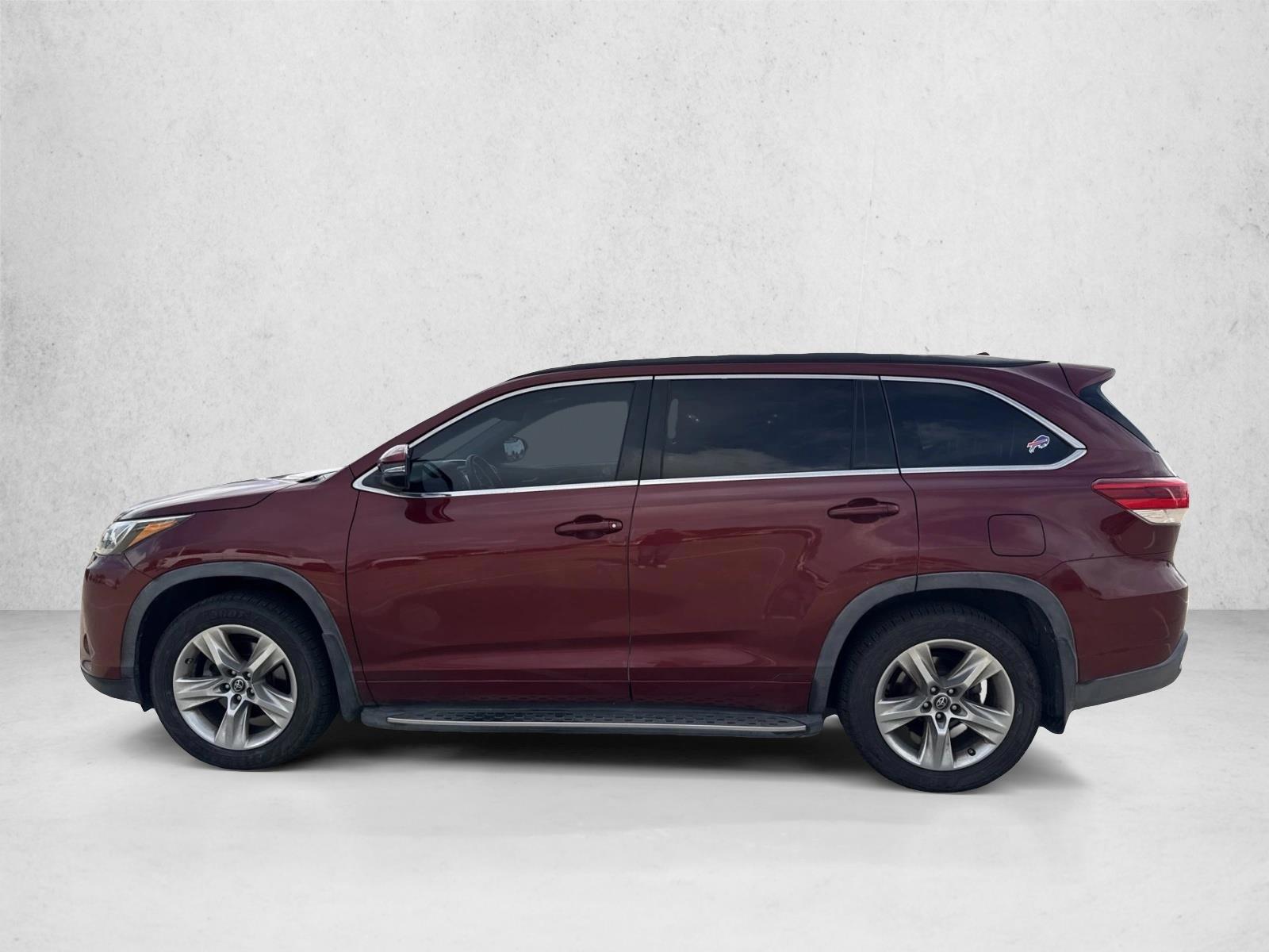 Thumbnail: 2017 Toyota Highlander - 2