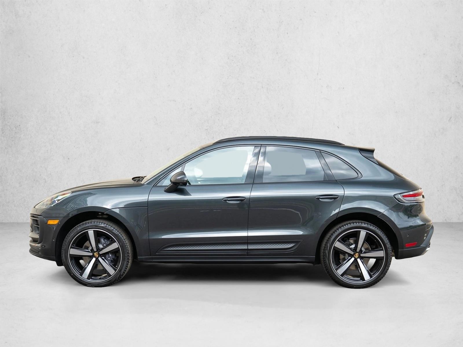 Thumbnail: 2026 Porsche Macan - 2