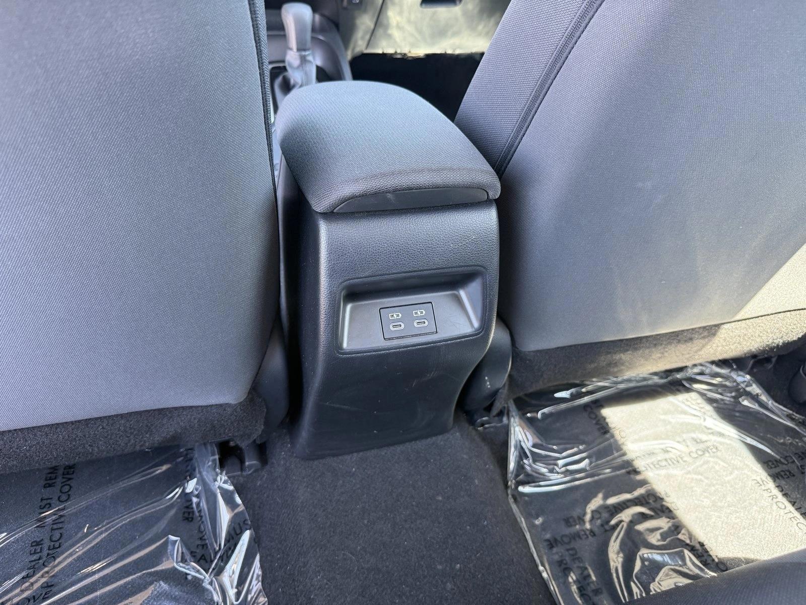 2025 Toyota Corolla LE - Photo 24