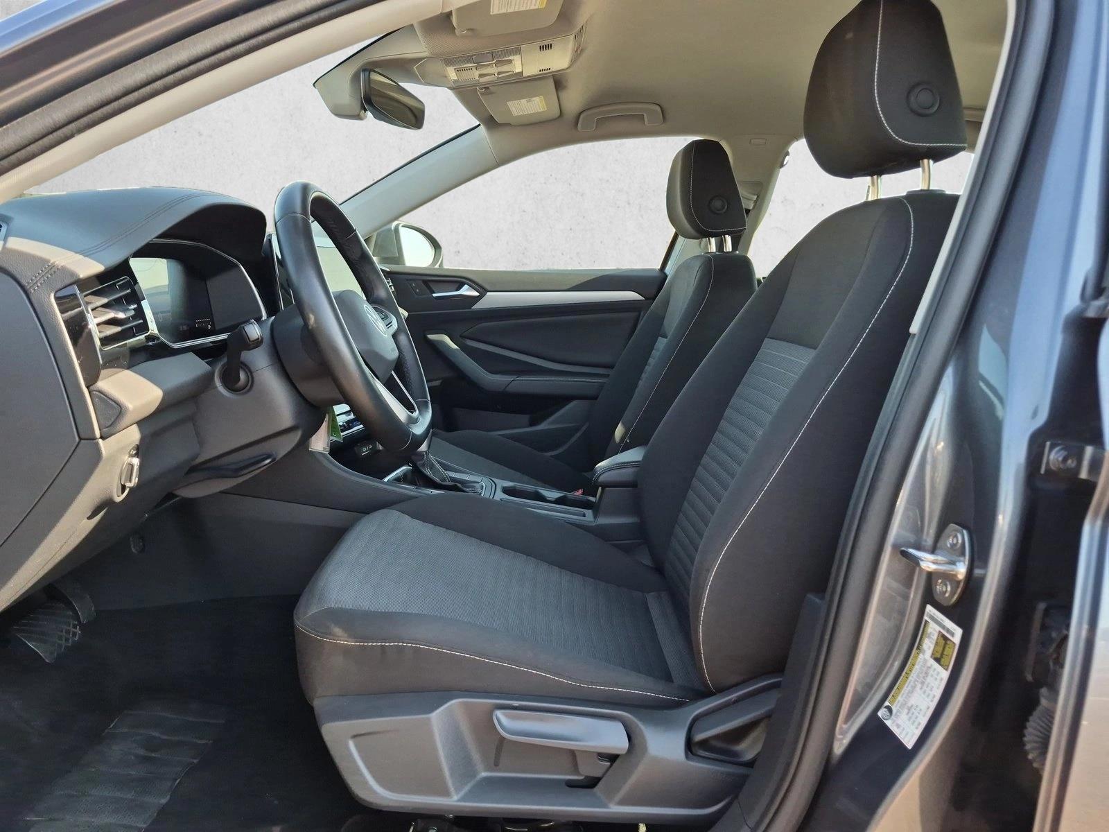 2025 Volkswagen Jetta S - Photo 15