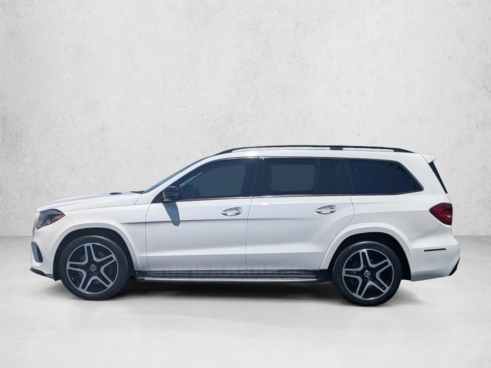 Thumbnail: 2018 Mercedes-Benz GLS - 2