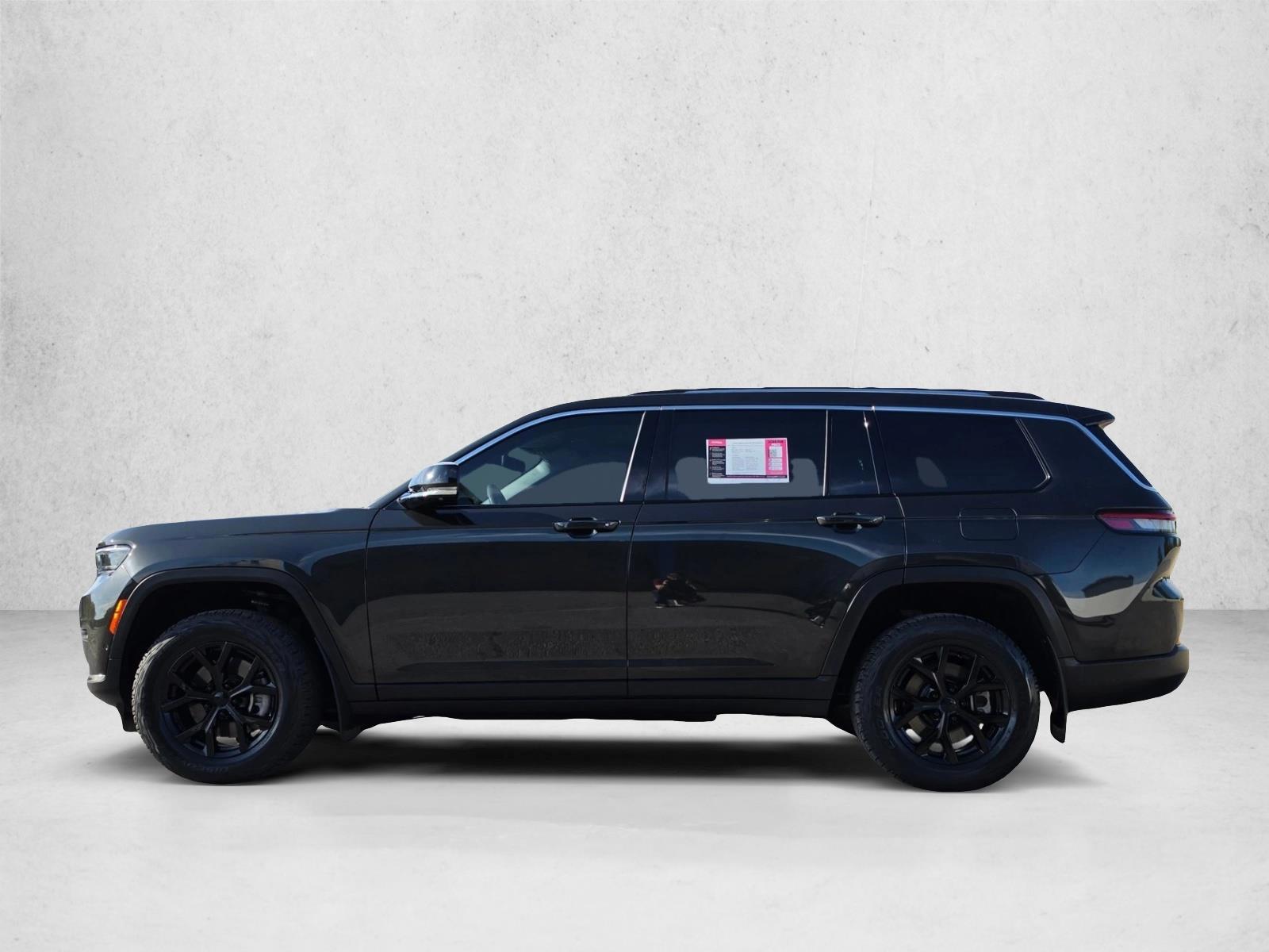 Thumbnail: 2023 Jeep Grand Cherokee L - 2