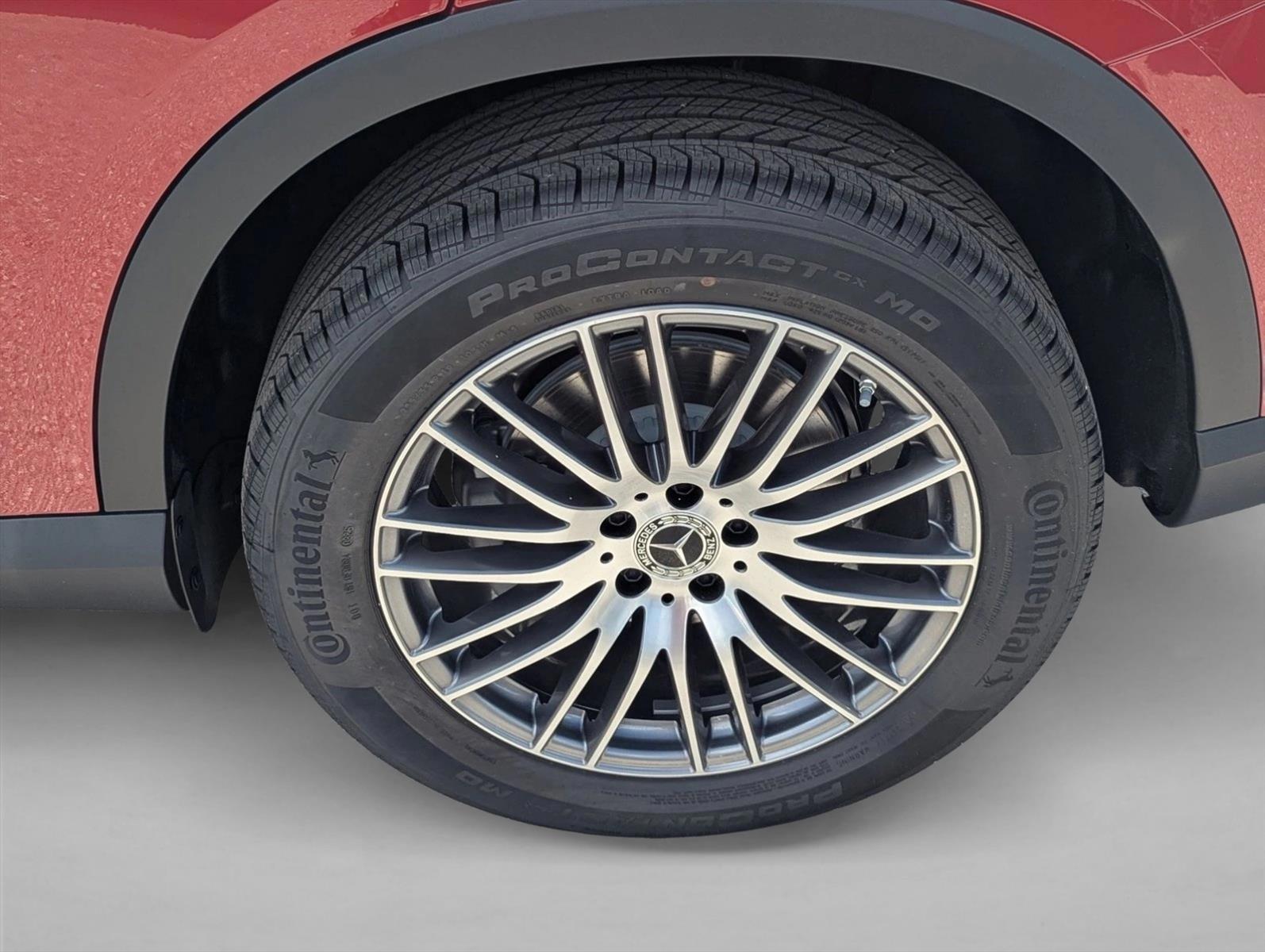2026 Mercedes-Benz GLC Base - Photo 9