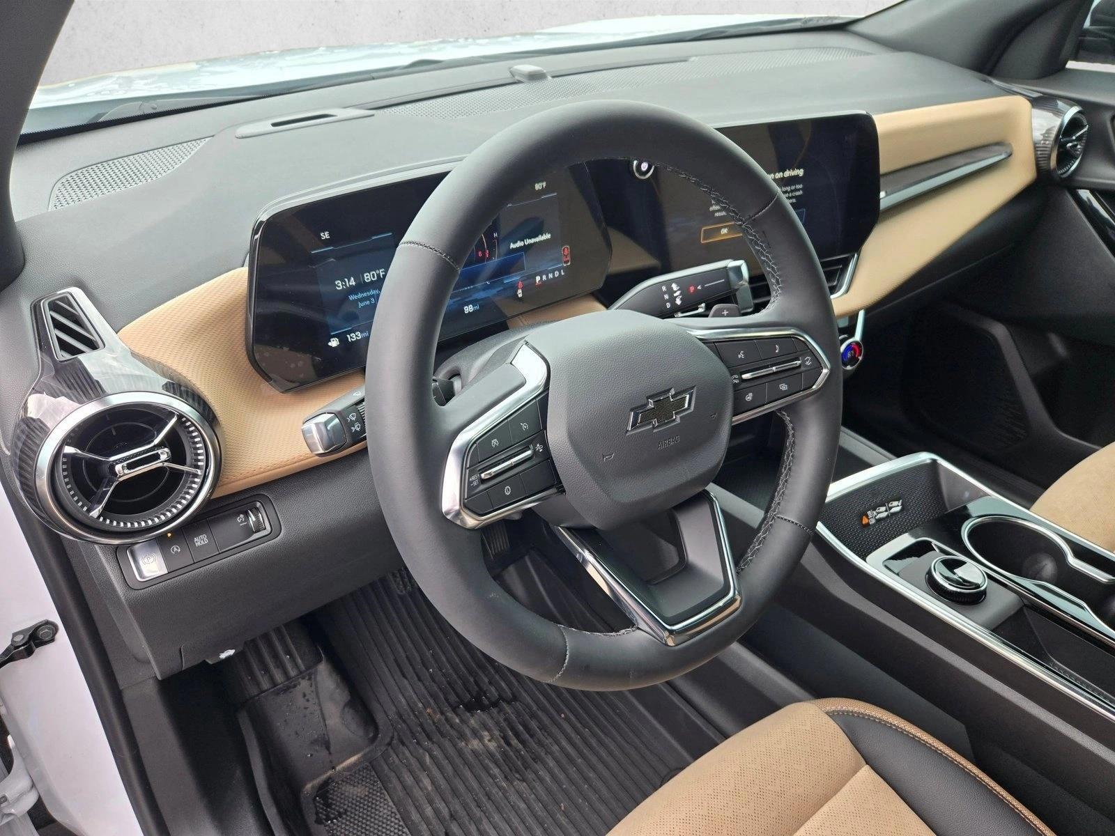 Thumbnail: 2026 Chevrolet Equinox - 3