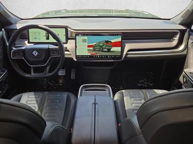 2023 Rivian R1S