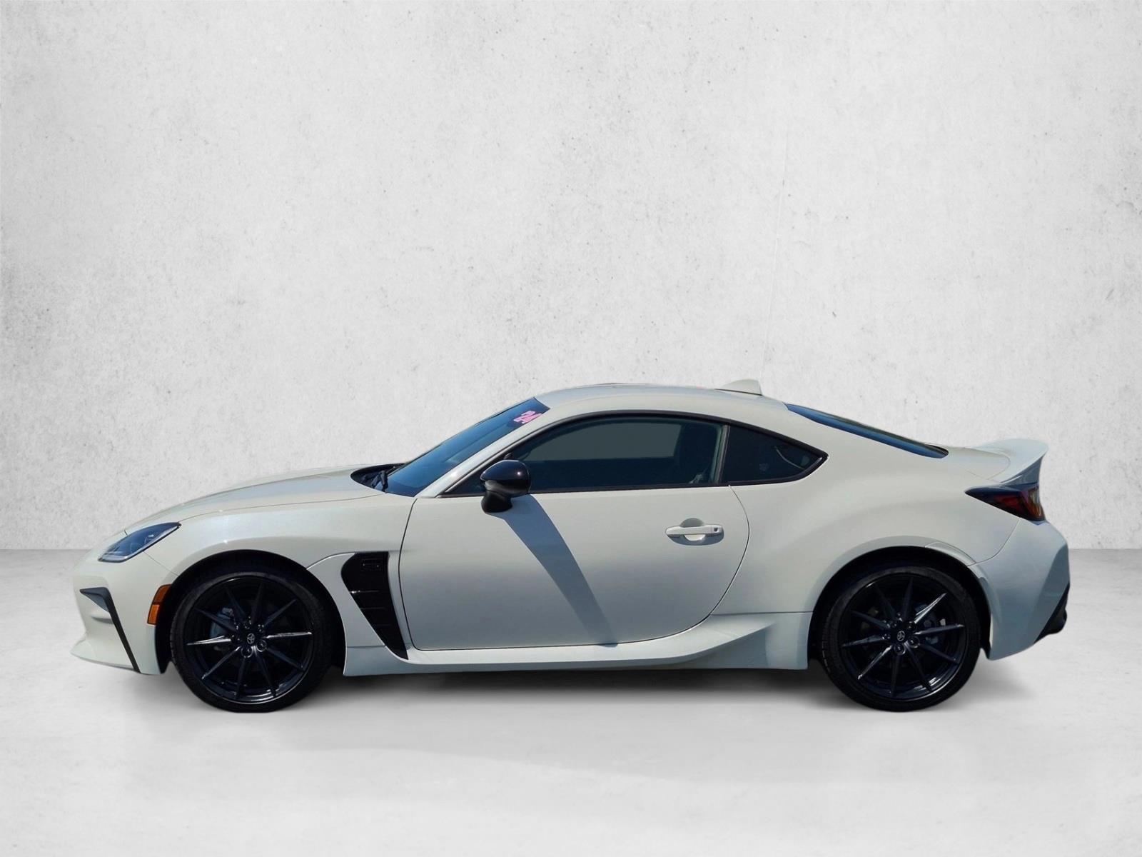 Thumbnail: 2024 Toyota GR86 - 2