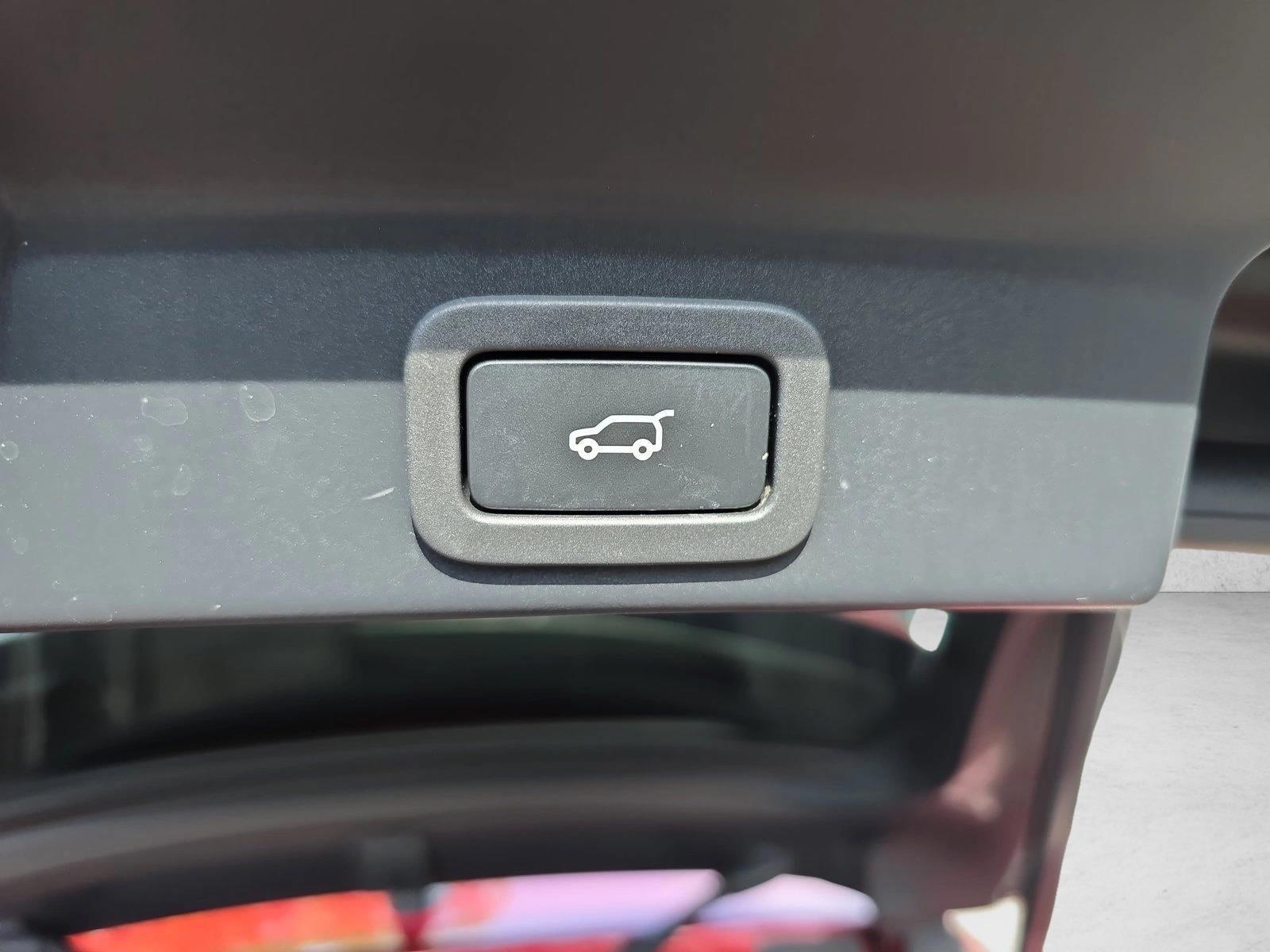 2021 Jaguar F-Pace S - Photo 13