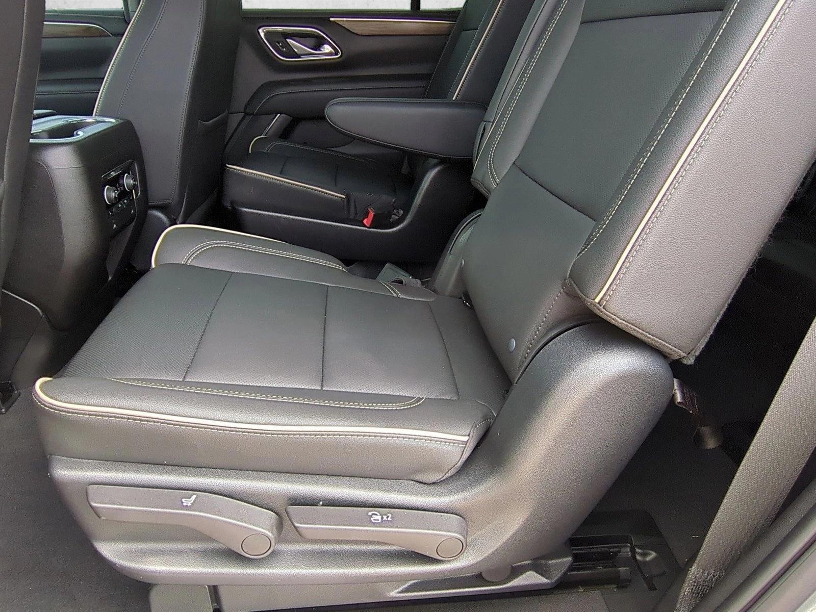 Thumbnail: 2023 Chevrolet Tahoe - 4
