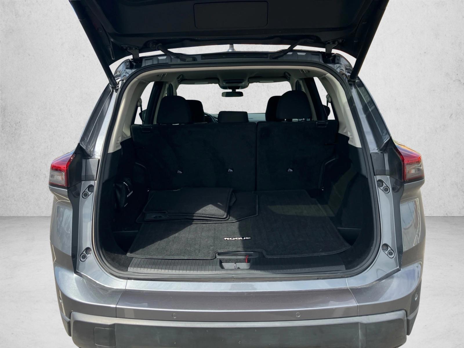 2025 Nissan Rogue SV - Photo 23
