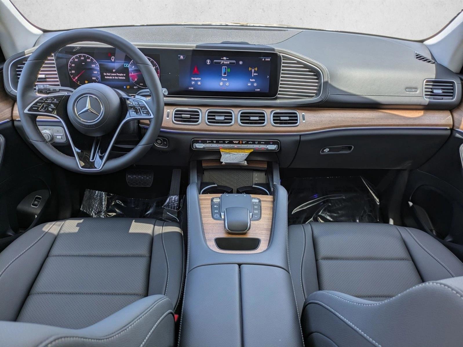 Thumbnail: 2026 Mercedes-Benz GLE - 3