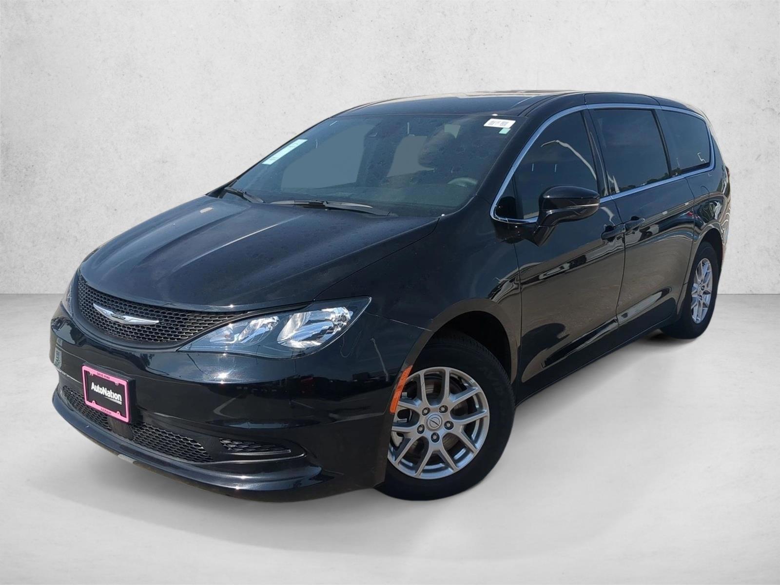 Thumbnail: 2026 Chrysler Voyager - 1