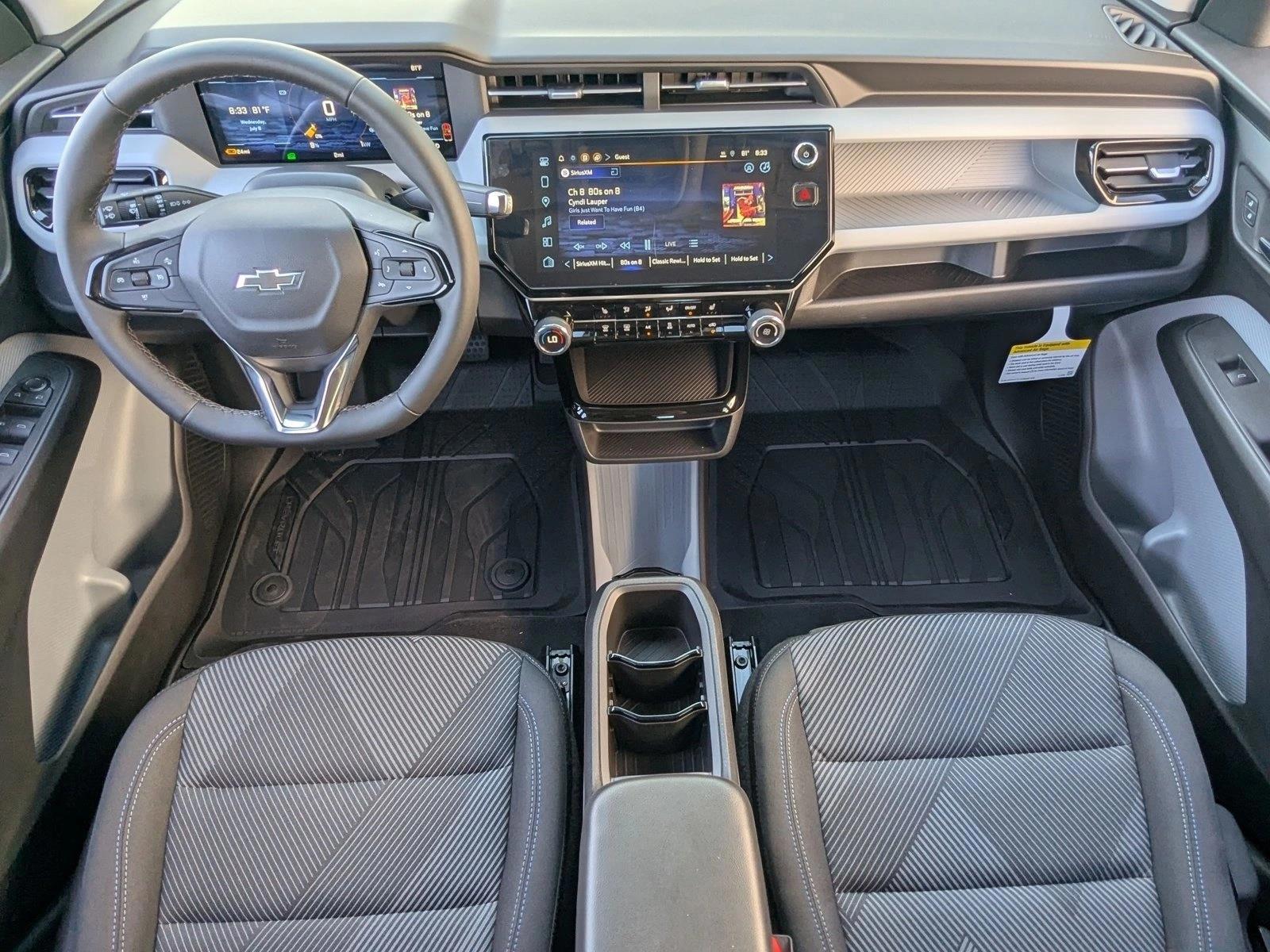 Thumbnail: 2027 Chevrolet Bolt EV - 4